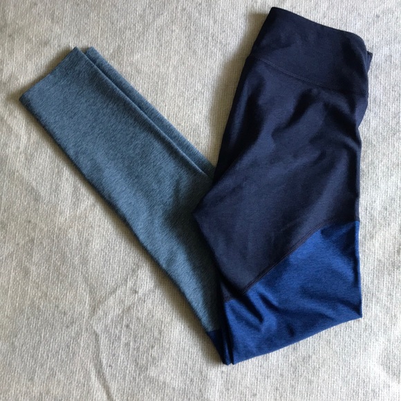 LIKE NEW Outdoor Voices Colorblock leggings - Picture 5 of 5